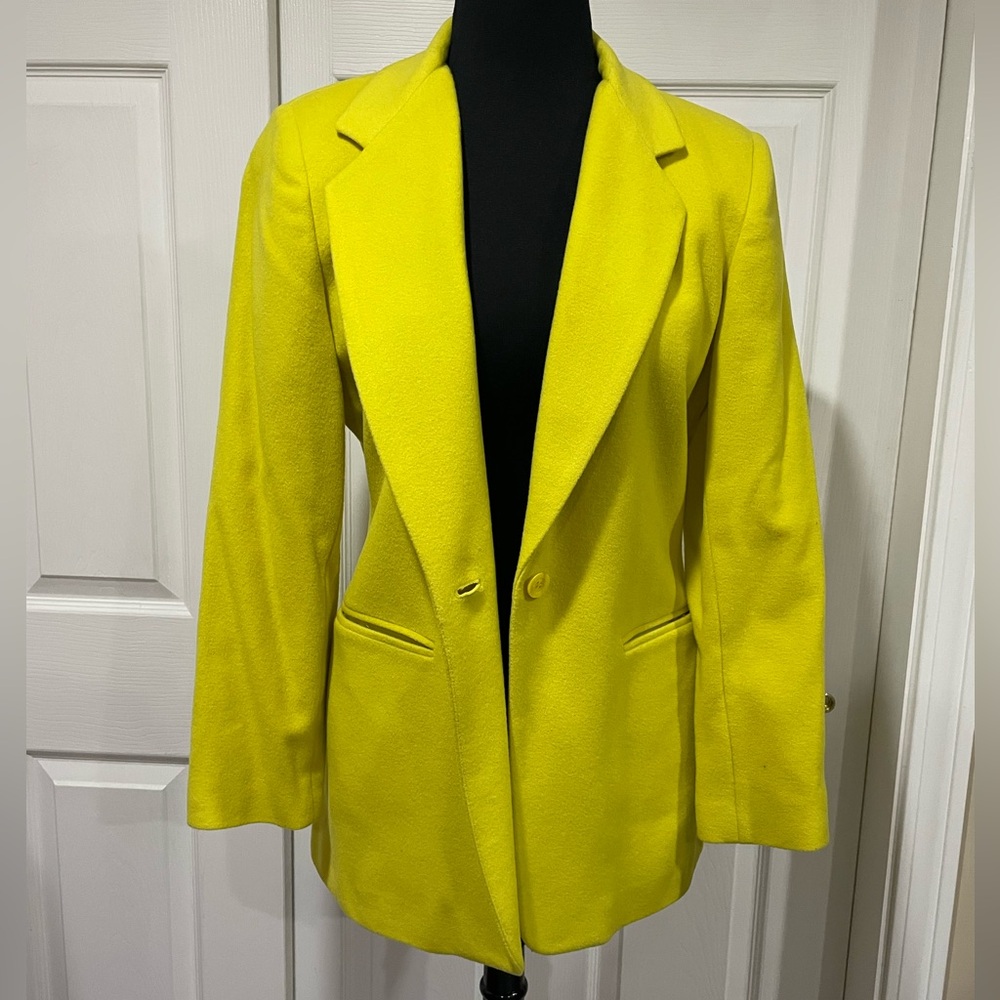 Harvé Benard Vibrant Neon Yellow Blazer Sz 6